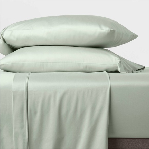 King Solid Performance 400 Thread Count
Sheet Set Green - Threshold - Picture 3 of 5